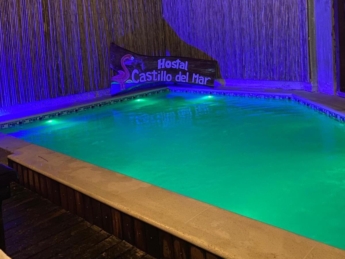 Hostal Castillo Del Mar Camarones Ngoại thất bức ảnh
